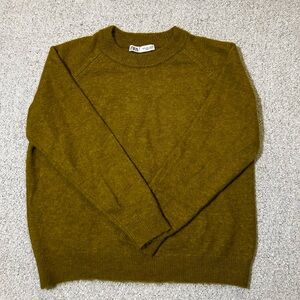 Zara Women’s mustard / olive soft knit crewneck sweater size L